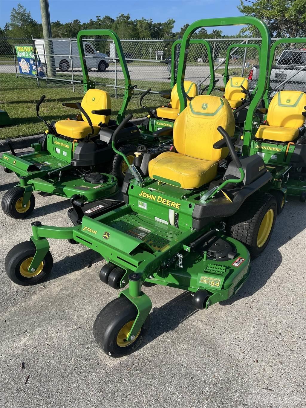 John Deere Z730 Sekačky s nulovým poloměrem otáčení