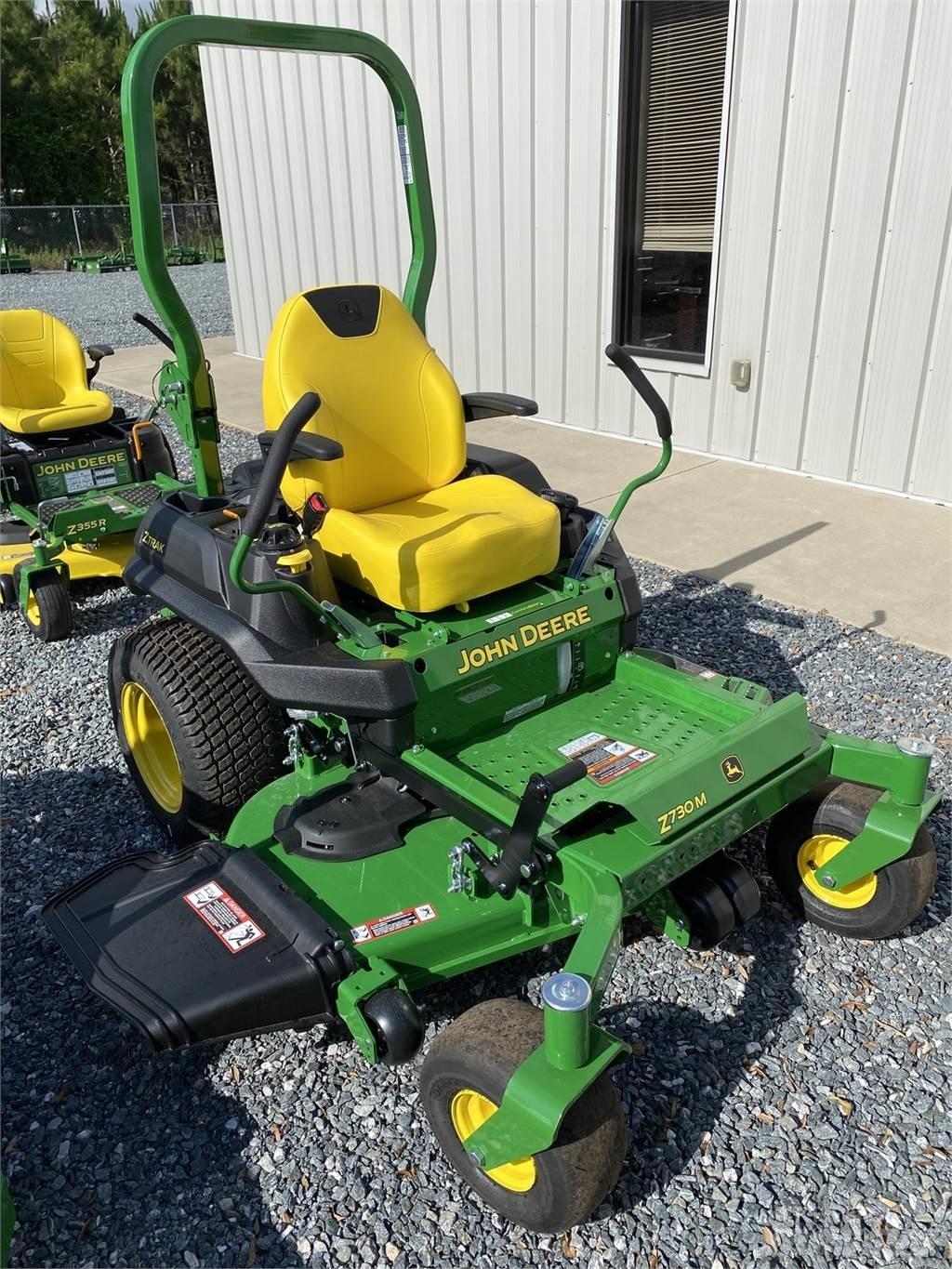 John Deere Z730M Sekačky s nulovým poloměrem otáčení
