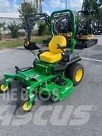 John Deere Z735E Sekačky s nulovým poloměrem otáčení