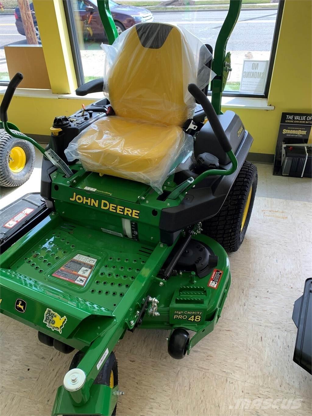 John Deere Z735M Sekačky s nulovým poloměrem otáčení