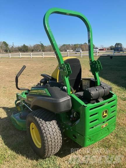 John Deere Z915E Sekačky s nulovým poloměrem otáčení