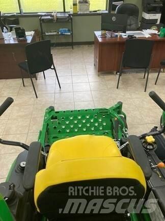 John Deere Z920M Sekačky s nulovým poloměrem otáčení