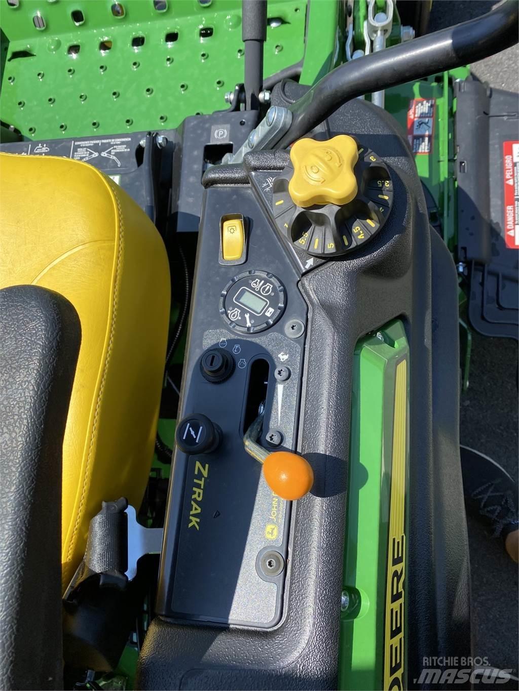 John Deere Z920M Sekačky s nulovým poloměrem otáčení
