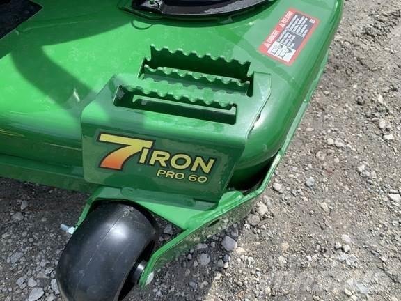 John Deere Z930M Sekačky s nulovým poloměrem otáčení