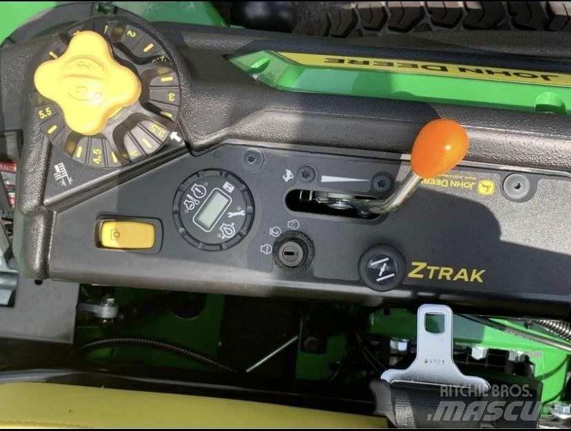 John Deere Z930M Sekačky s nulovým poloměrem otáčení