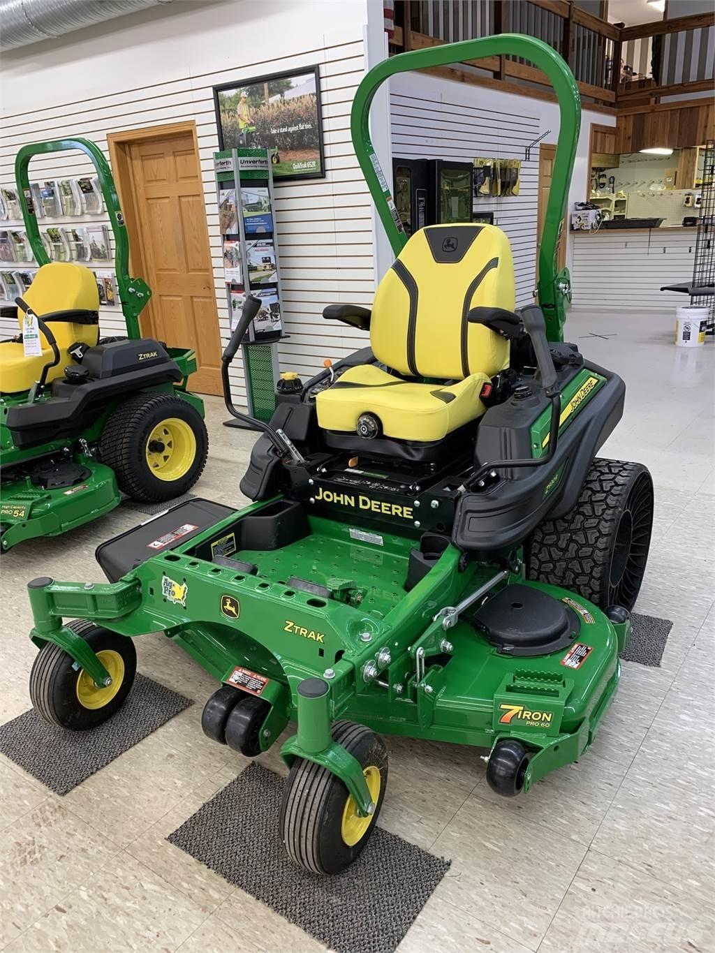 John Deere Z930R Sekačky s nulovým poloměrem otáčení