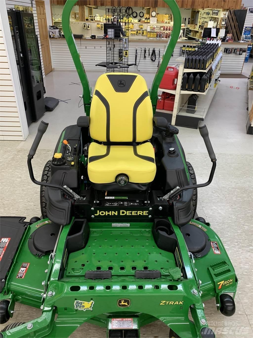 John Deere Z930R Sekačky s nulovým poloměrem otáčení