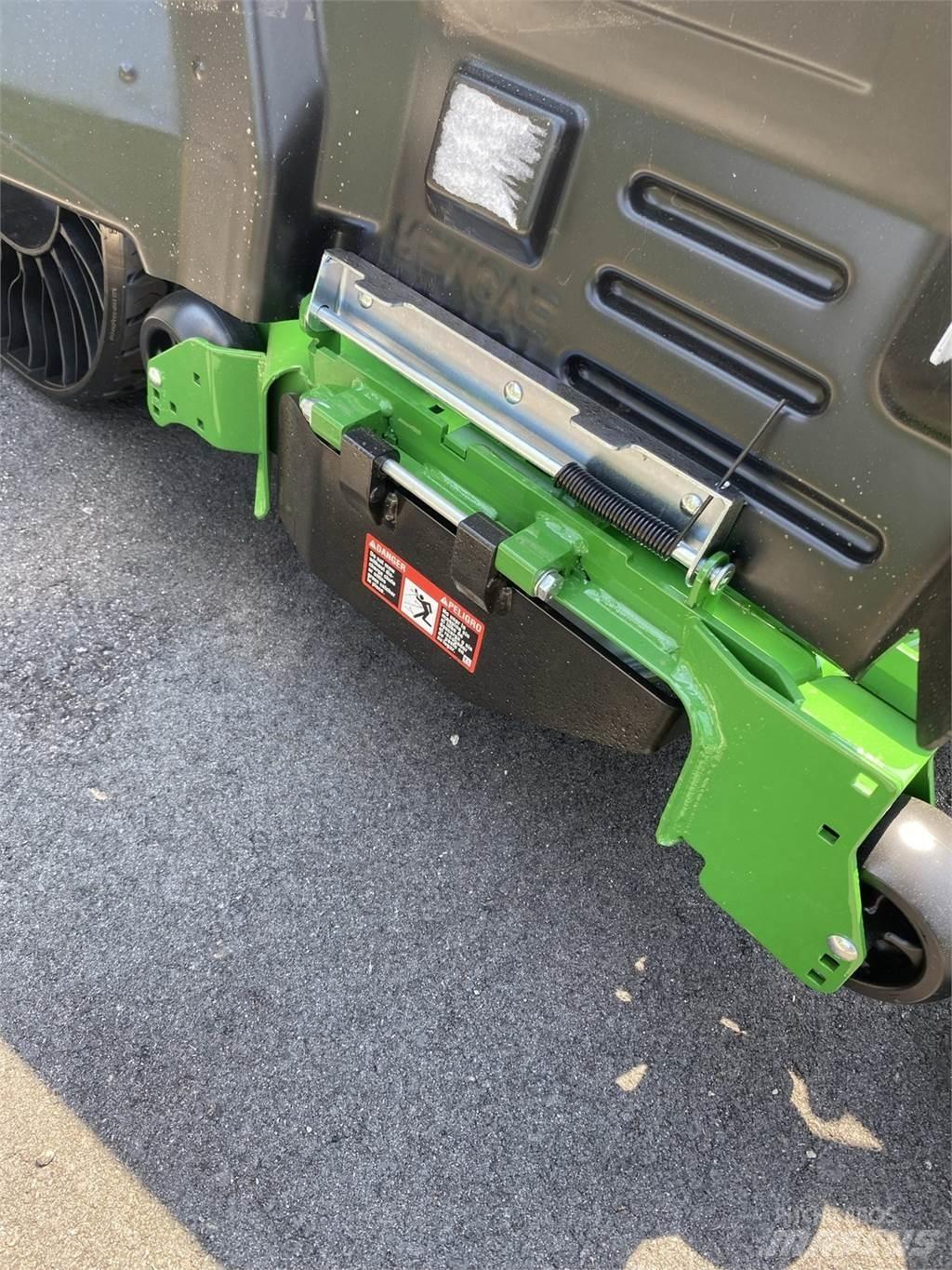 John Deere Z950M Sekačky s nulovým poloměrem otáčení