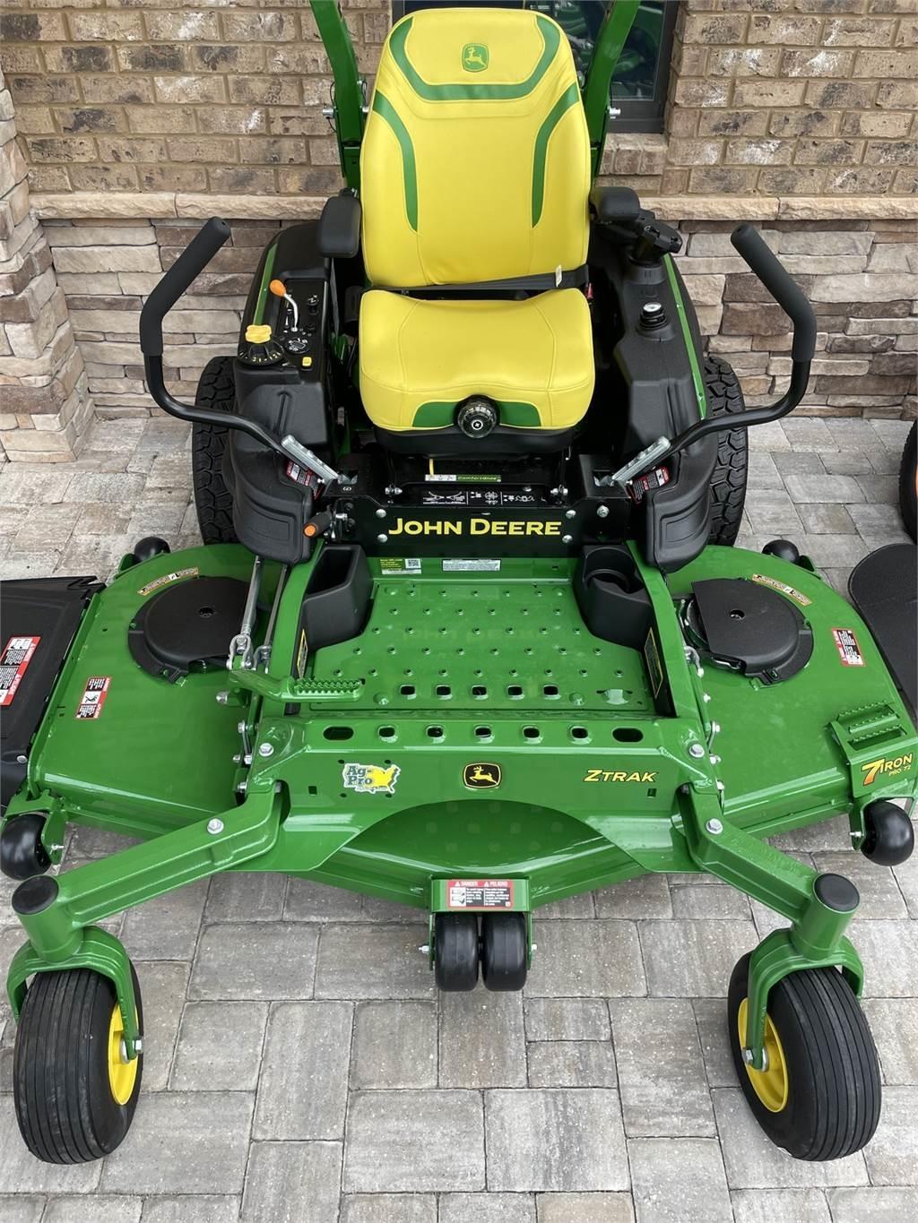 John Deere Z950M Sekačky s nulovým poloměrem otáčení
