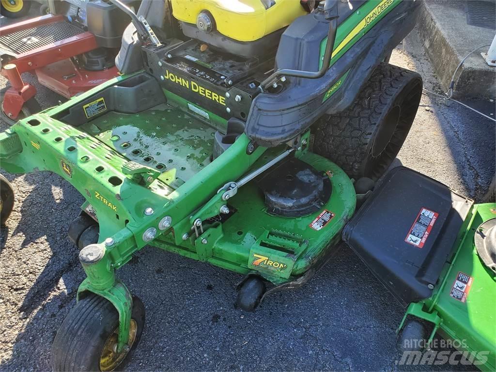 John Deere Z950R Sekačky s nulovým poloměrem otáčení