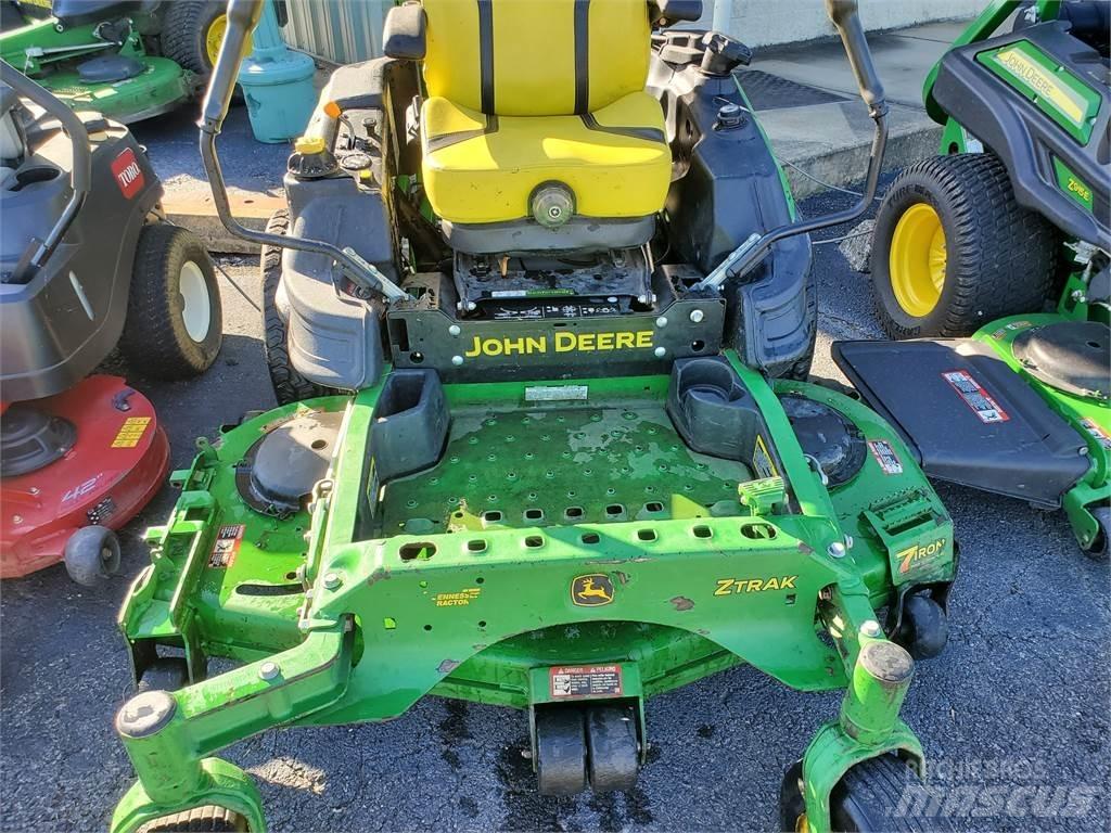 John Deere Z950R Sekačky s nulovým poloměrem otáčení