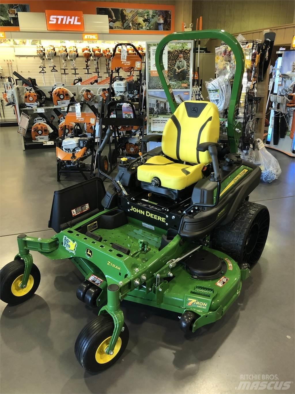 John Deere Z970R Sekačky s nulovým poloměrem otáčení