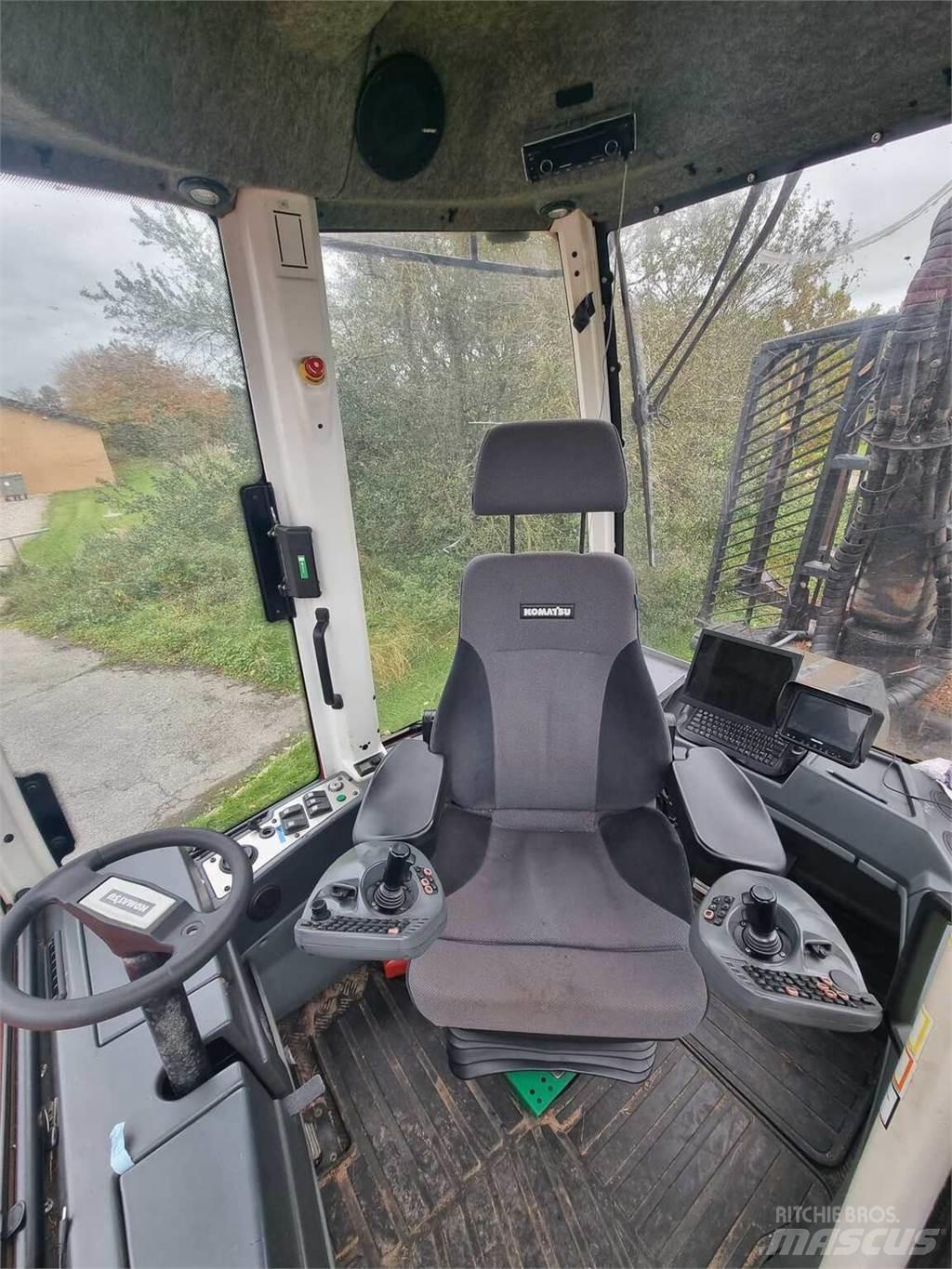 Komatsu 845 Vyvážecí traktory