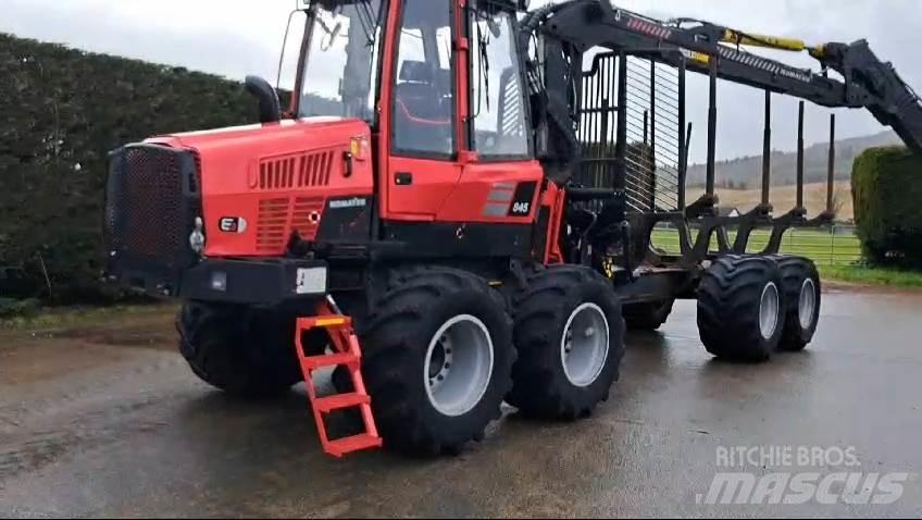 Komatsu 845 E 3 Vyvážecí traktory