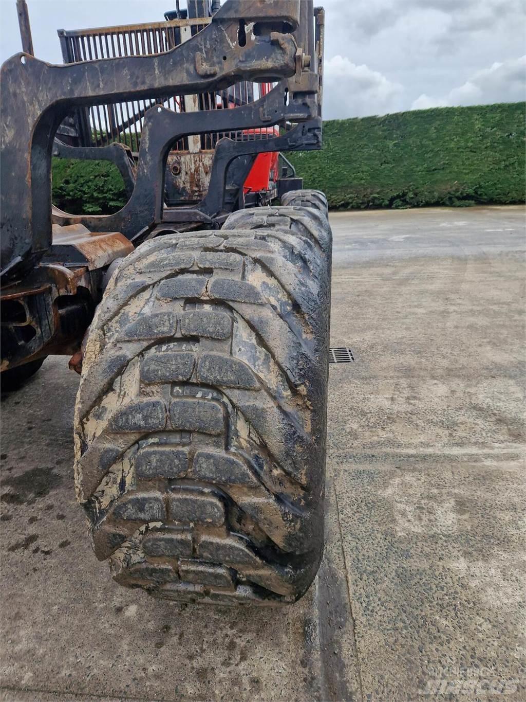Komatsu 855 Vyvážecí traktory