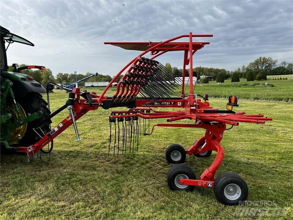 Kuhn GA4731T Obraceče a shrabovače sena
