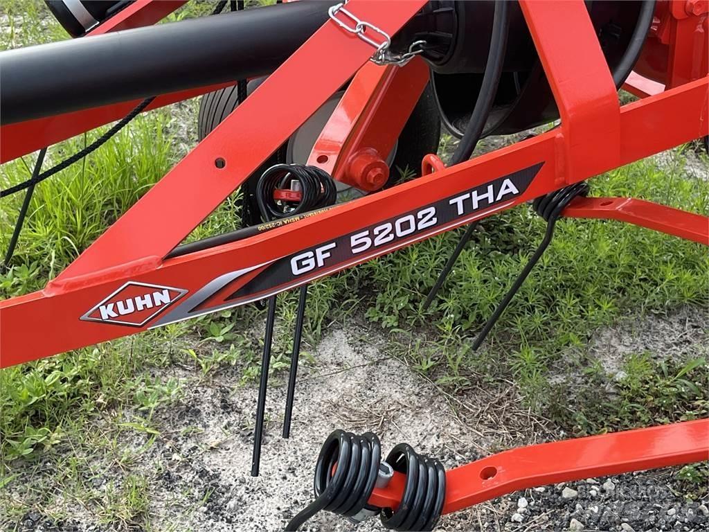 Kuhn GF5202THA Obraceče a shrabovače sena