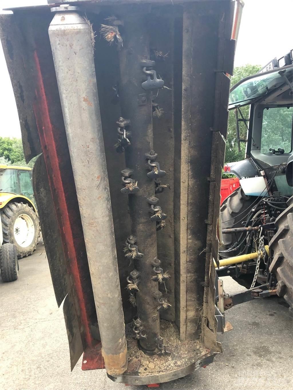 Kuhn RSM210 Drtiče a řezače balíků