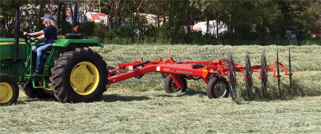 Kuhn SR110 Obraceče a shrabovače sena