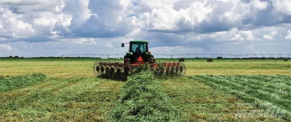 Kuhn SR314 Obraceče a shrabovače sena
