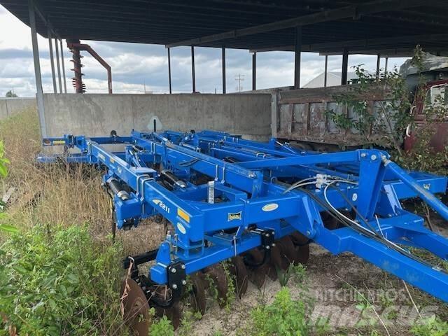 Landoll 2211-11 Hloubkové kypřiče