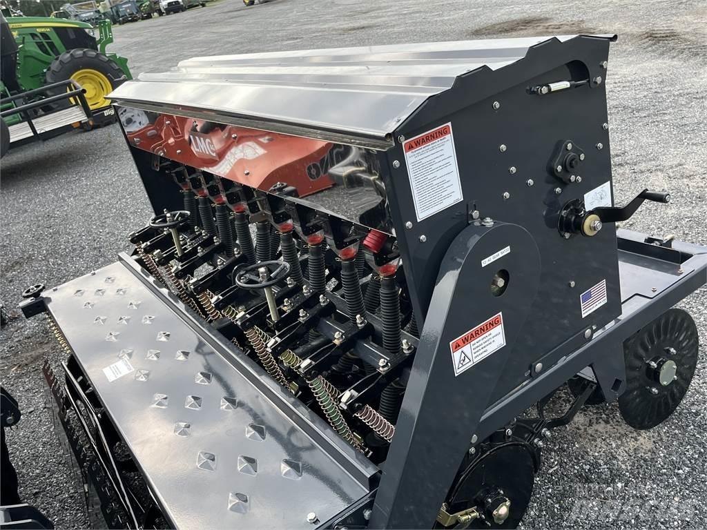 LMC NTGD-78 Mechanické secí stroje