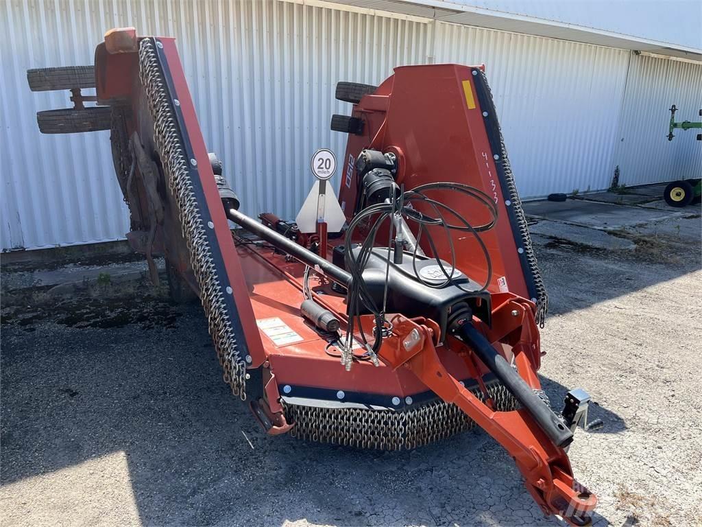 Rhino 2150 Drtiče a řezače balíků