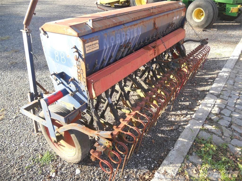  Semeador de erva Mechanické secí stroje
