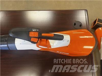 Stihl BGA200 Golfové vozíky