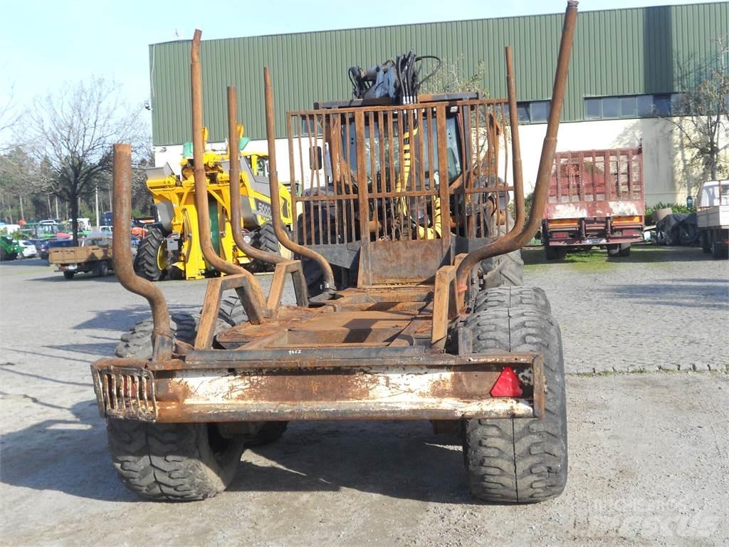 Valtra N121 Jeřáby a nakladače