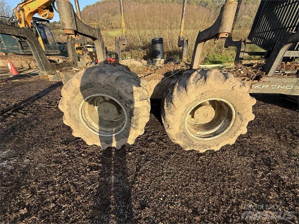 Valtra T174 Vyvážecí traktory