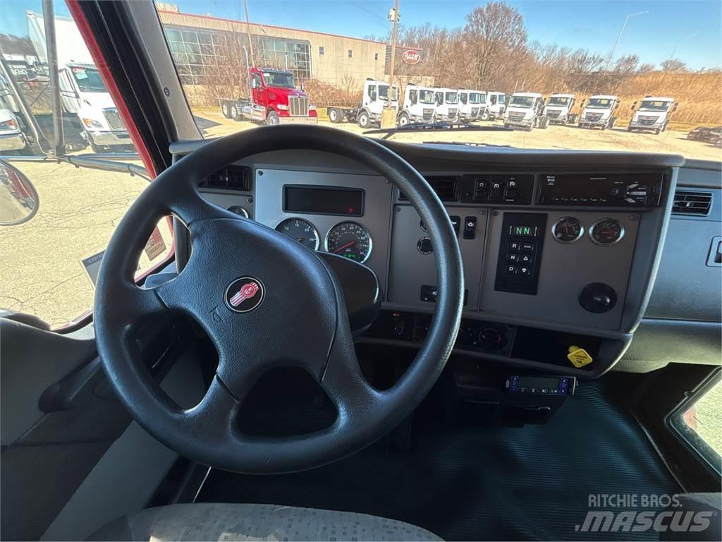 Kenworth T370 Skříňová nástavba