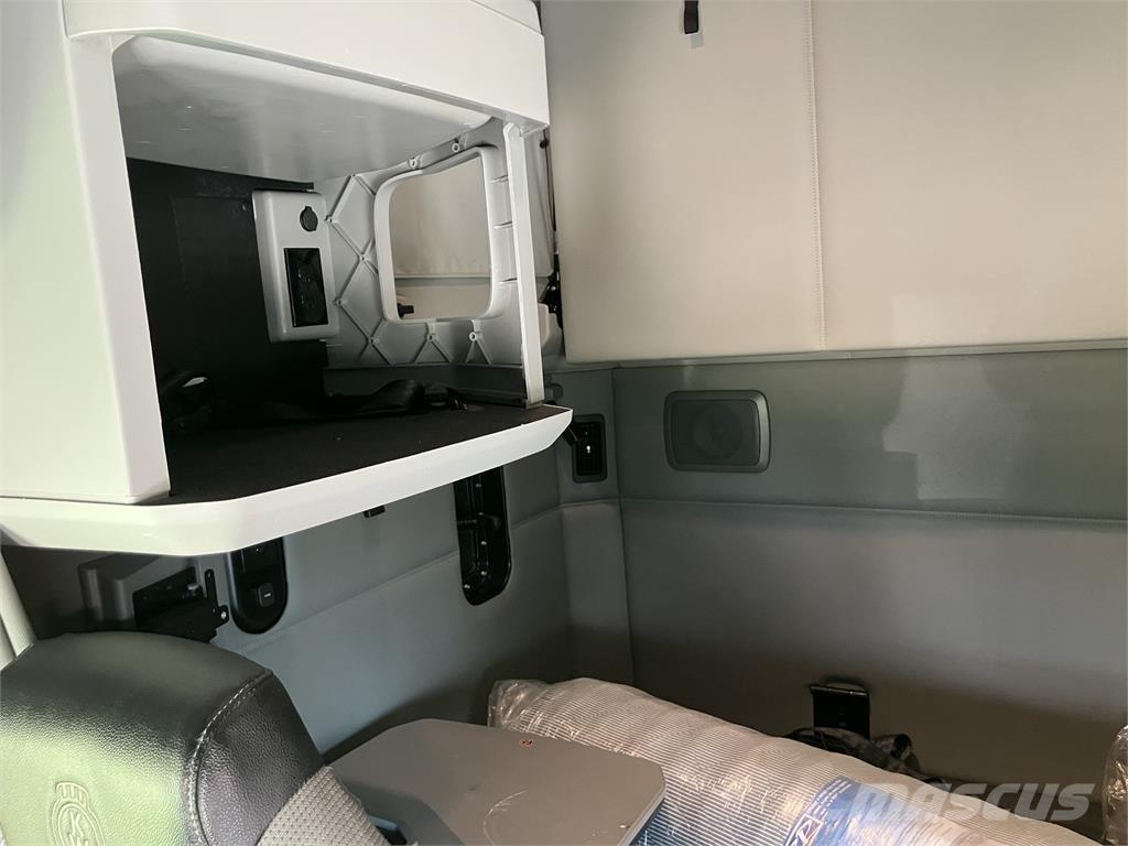Kenworth T680 Další