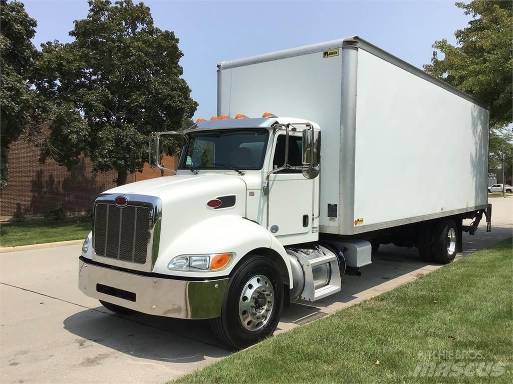 Peterbilt 337 Skříňová nástavba