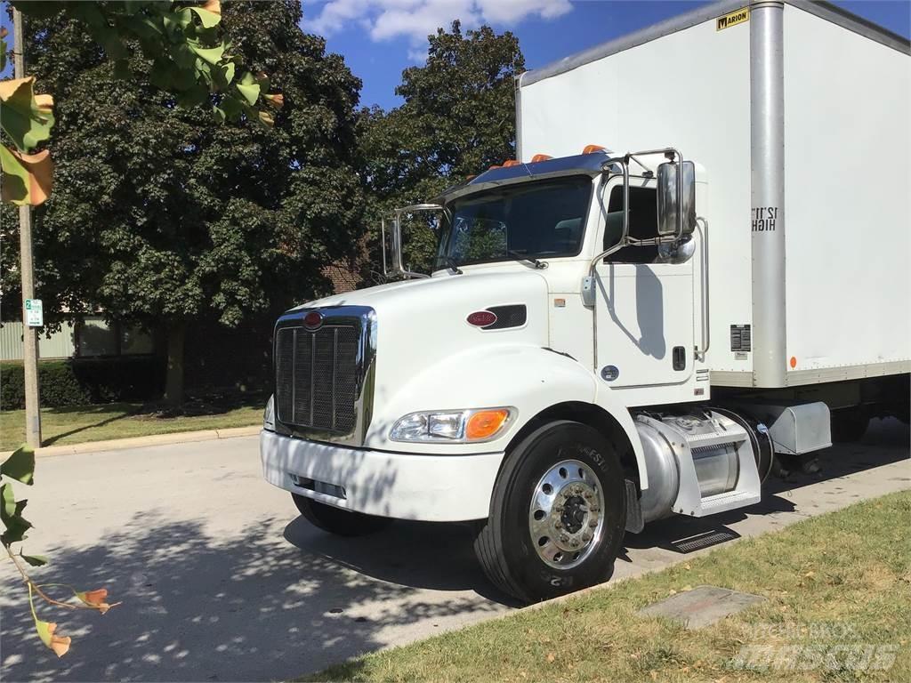 Peterbilt 337 Skříňová nástavba