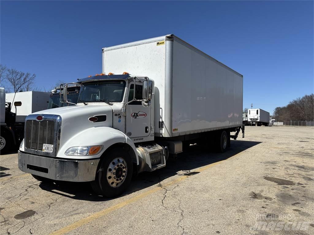 Peterbilt 337 Skříňová nástavba