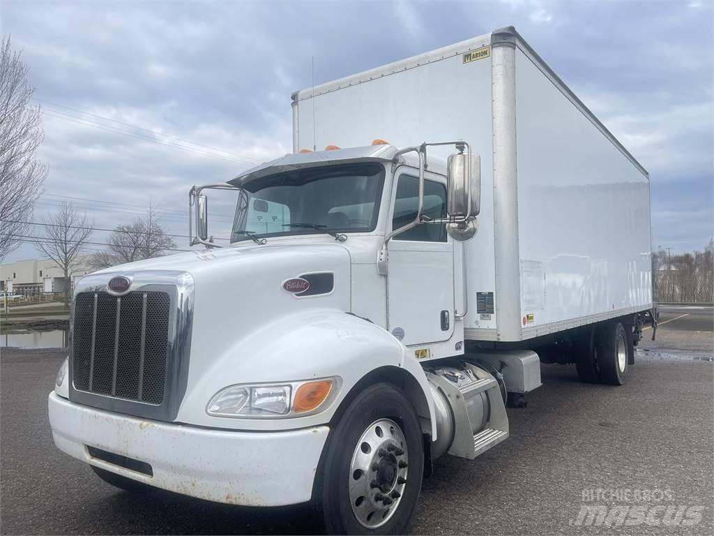 Peterbilt 337 Skříňová nástavba