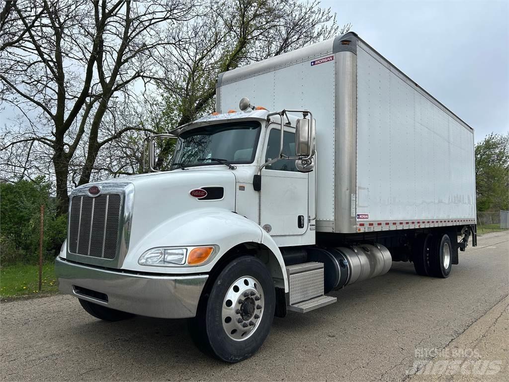 Peterbilt 337 Skříňová nástavba