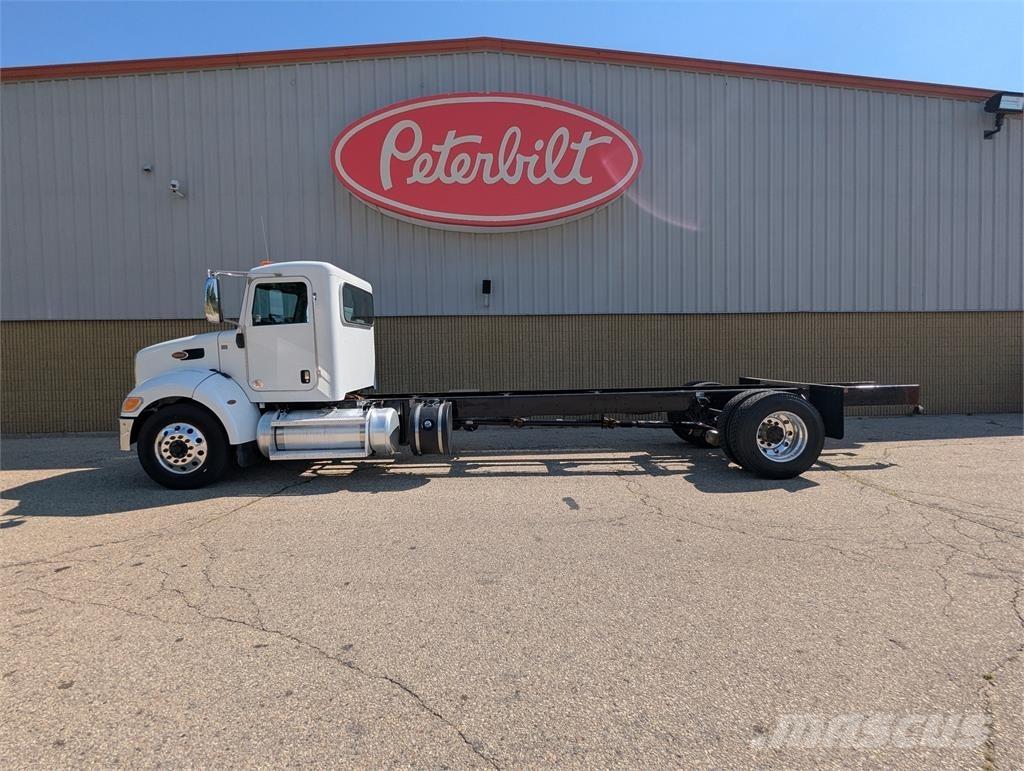 Peterbilt 337 Další