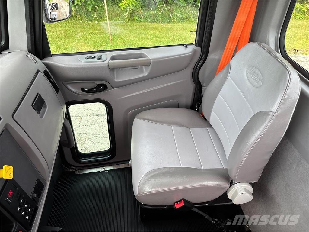 Peterbilt 337 Další
