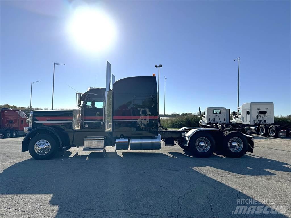 Peterbilt 389 Tahače