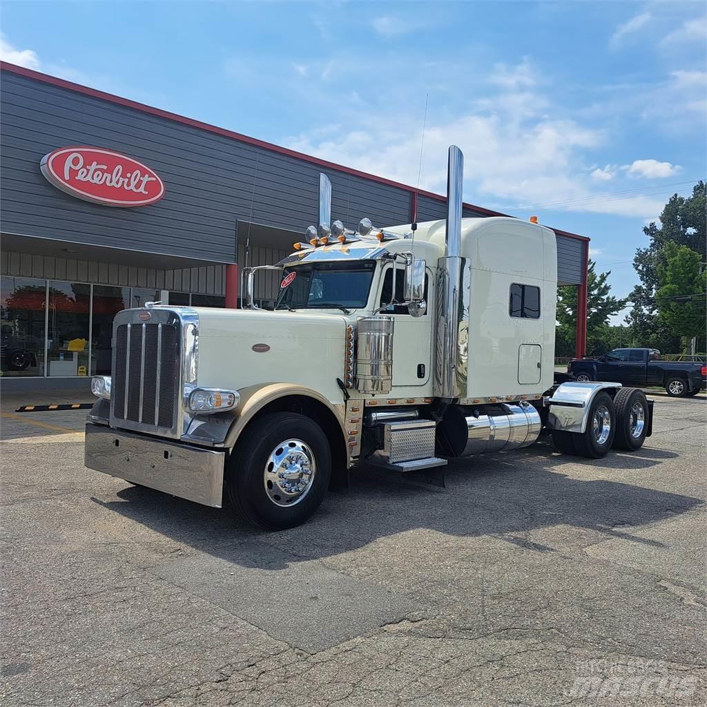 Peterbilt 389 Tahače