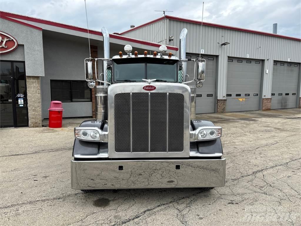 Peterbilt 389 Tahače