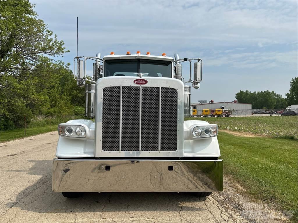Peterbilt 389 Tahače