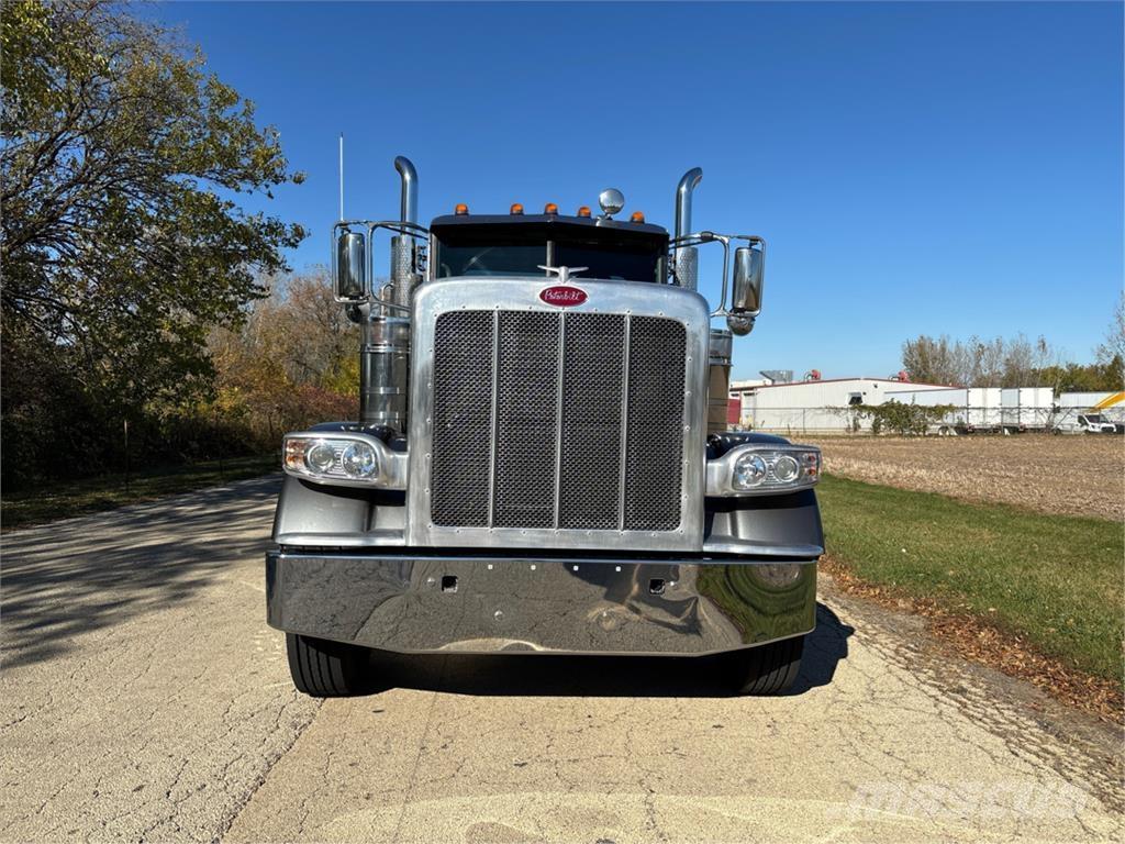 Peterbilt 389 Další