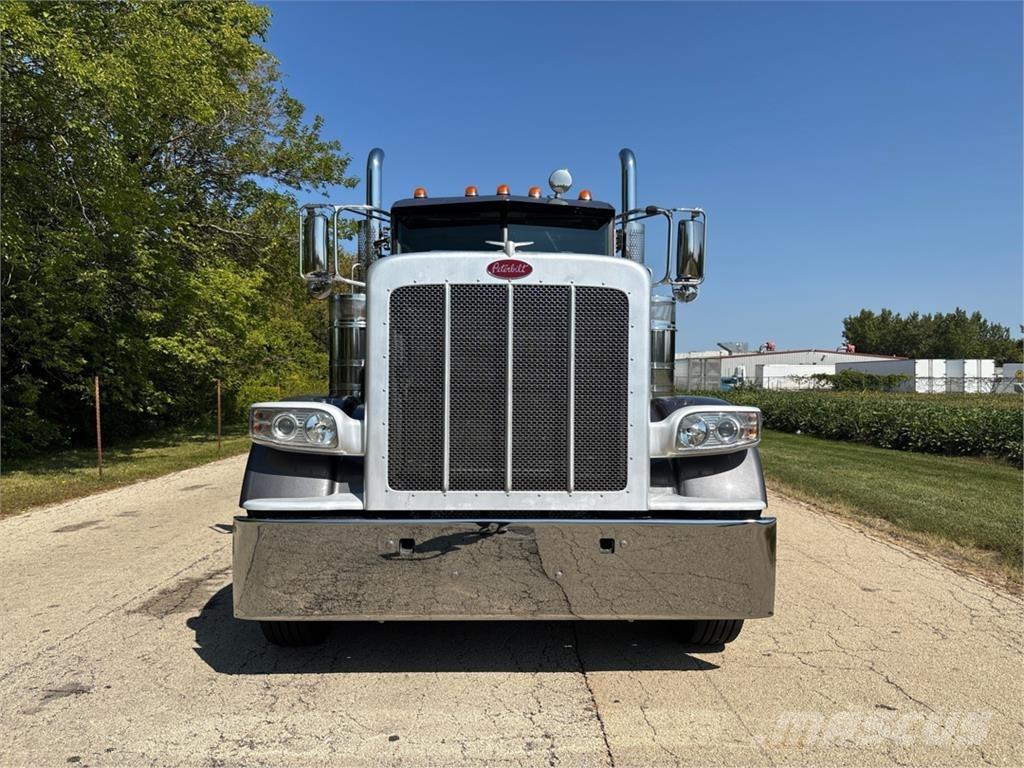 Peterbilt 389 Další