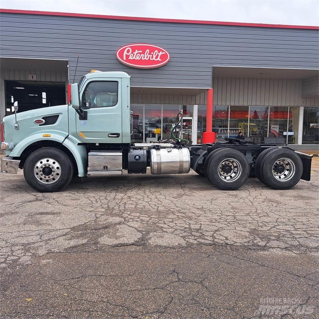 Peterbilt 567 Tahače