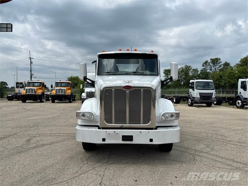 Peterbilt 567 Tahače