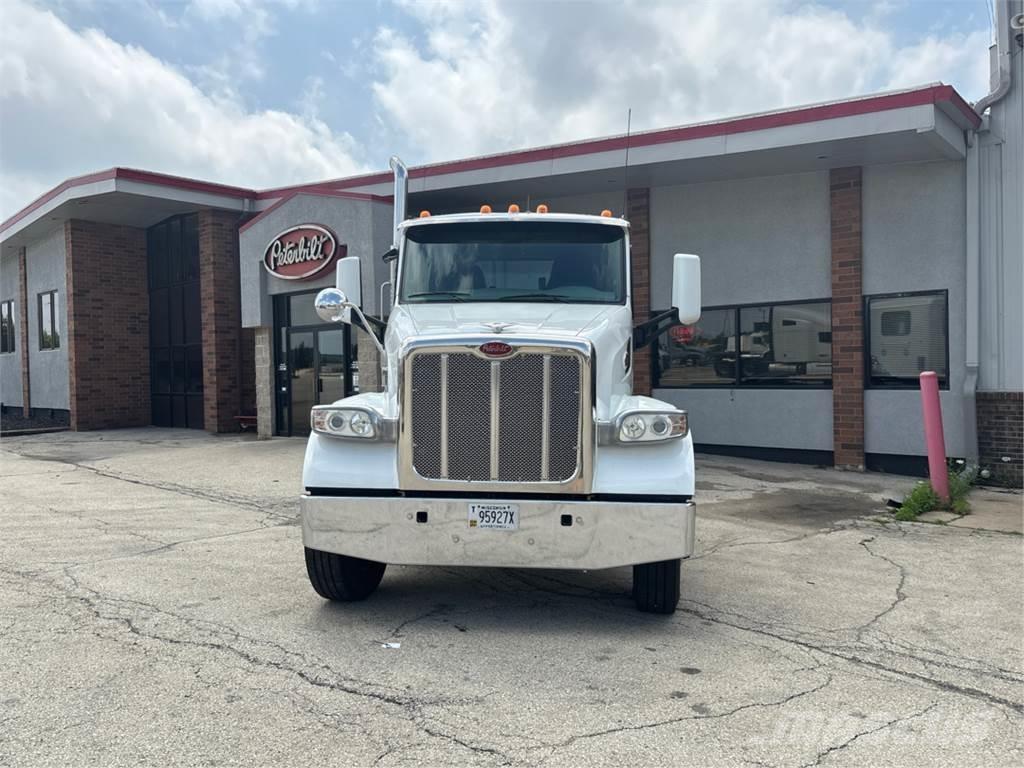 Peterbilt 567 Tahače