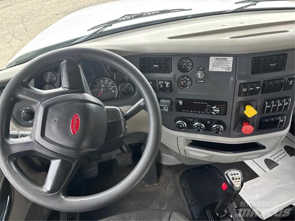 Peterbilt 567 Další